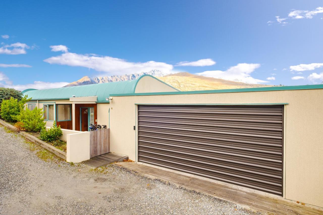 Huge Lakefront Delight - Queenstown Holiday Home Exterior photo